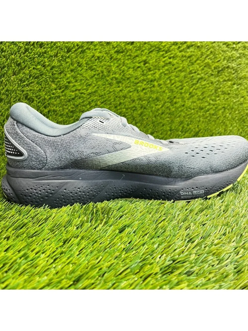 Brooks seller notes